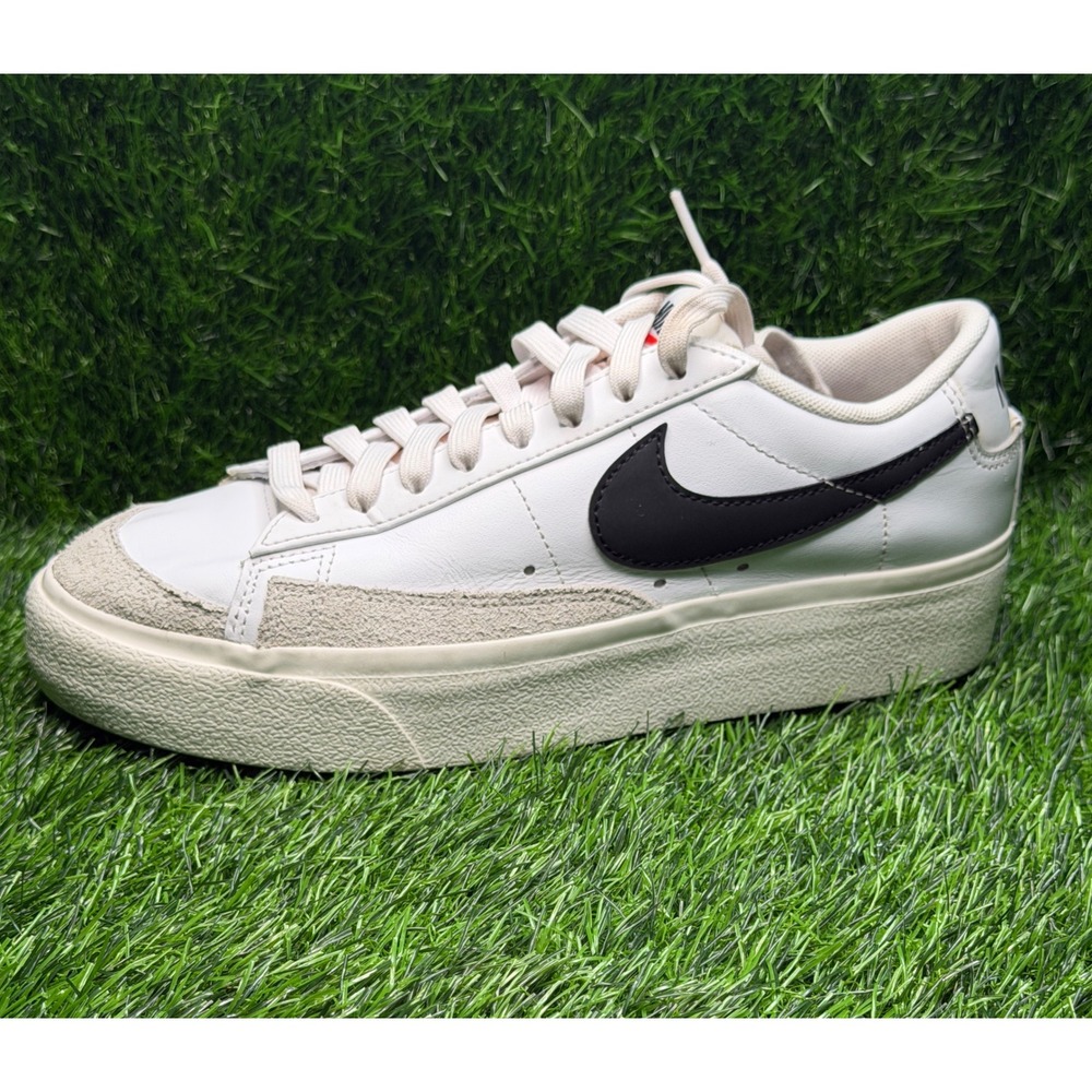Nike Blazer Low 77 Platform Womens size 8 White Black Sneakers DJ0292-101